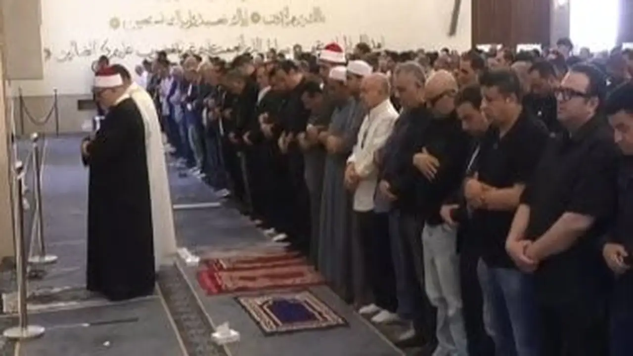 جنازة هاني شاكر.. الشيخ خالد الجندي يؤم المصلين في وداع الفنان الراحل